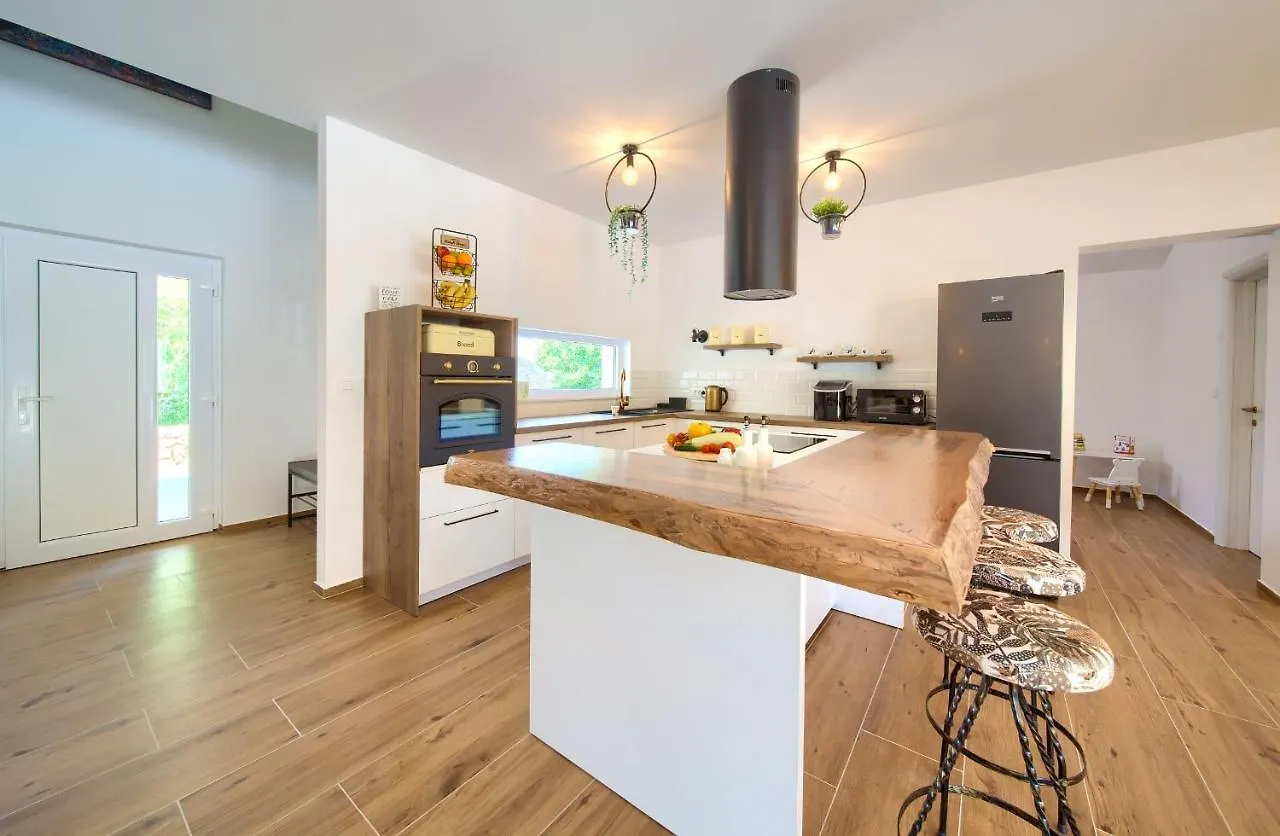 Villa Green Pearl Gostinjac