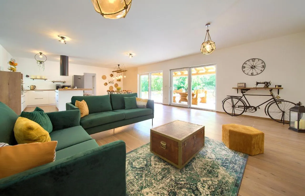 Villa Green Pearl Gostinjac